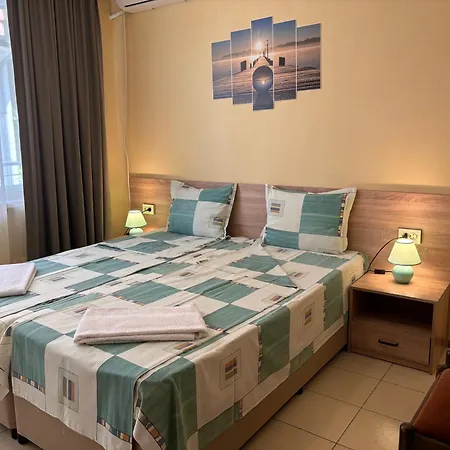 Gasthuis Nikolovi 2*