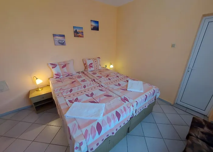 Nikolovi Penzion Lozenec