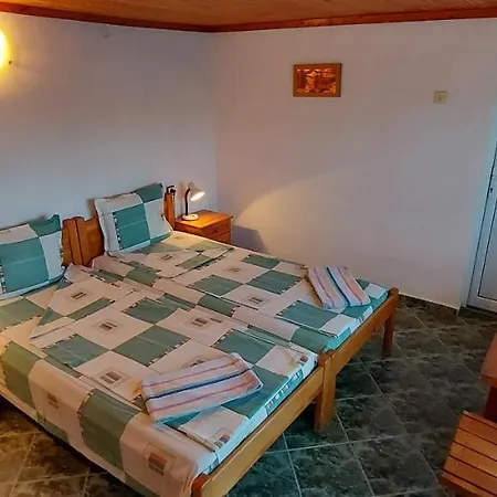 Nikolovi Pensjonat Łozenec