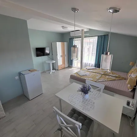 Nikolovi Pensjonat 2*