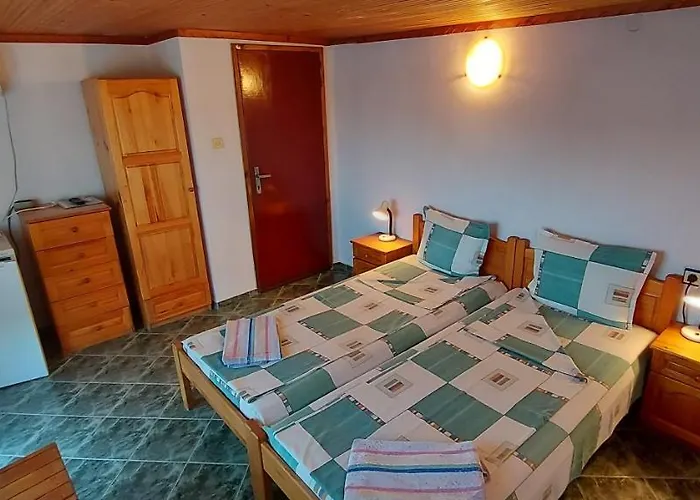 николови 2* Лозенец