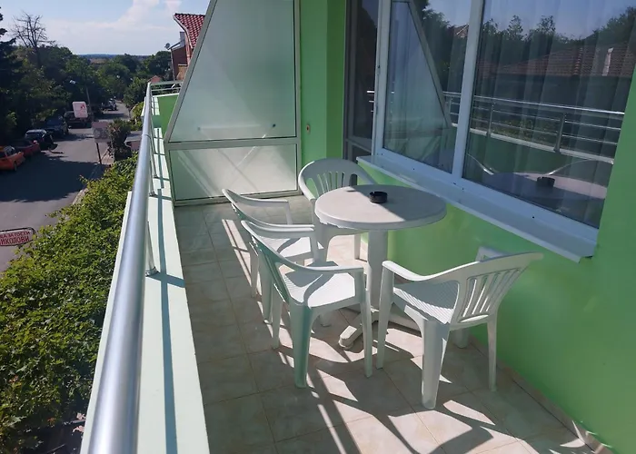 николови Къща за гости 2*